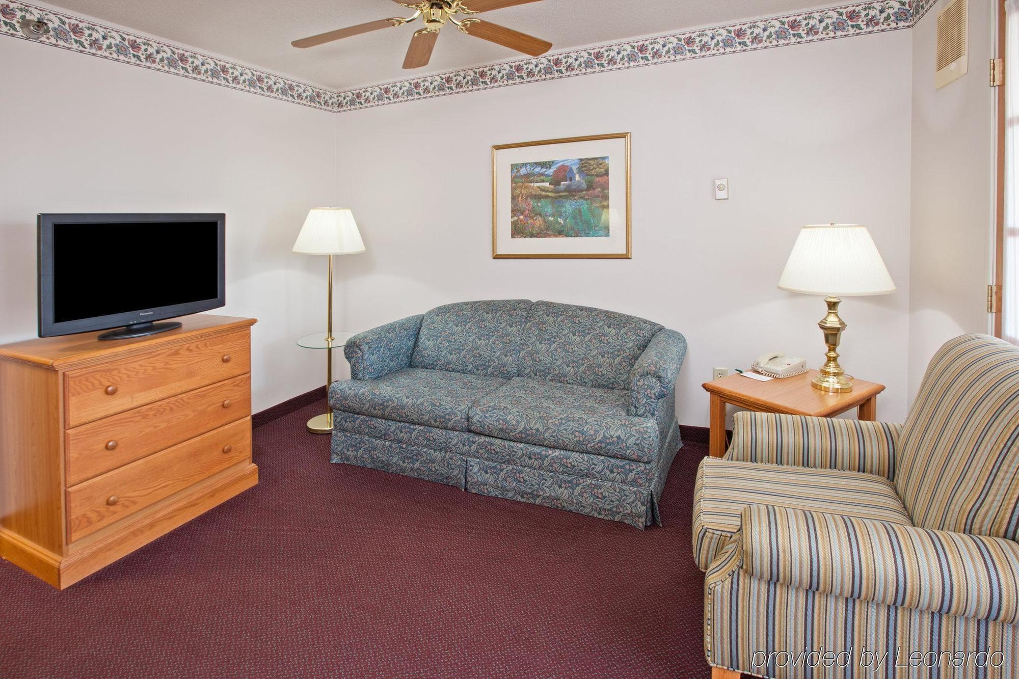 Country Inn & Suites By Radisson, Springfield, Oh الغرفة الصورة